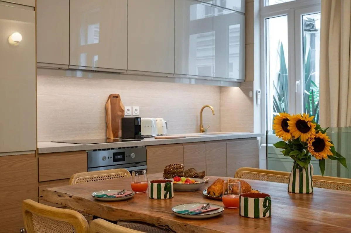 Le Marais Apartment Paris